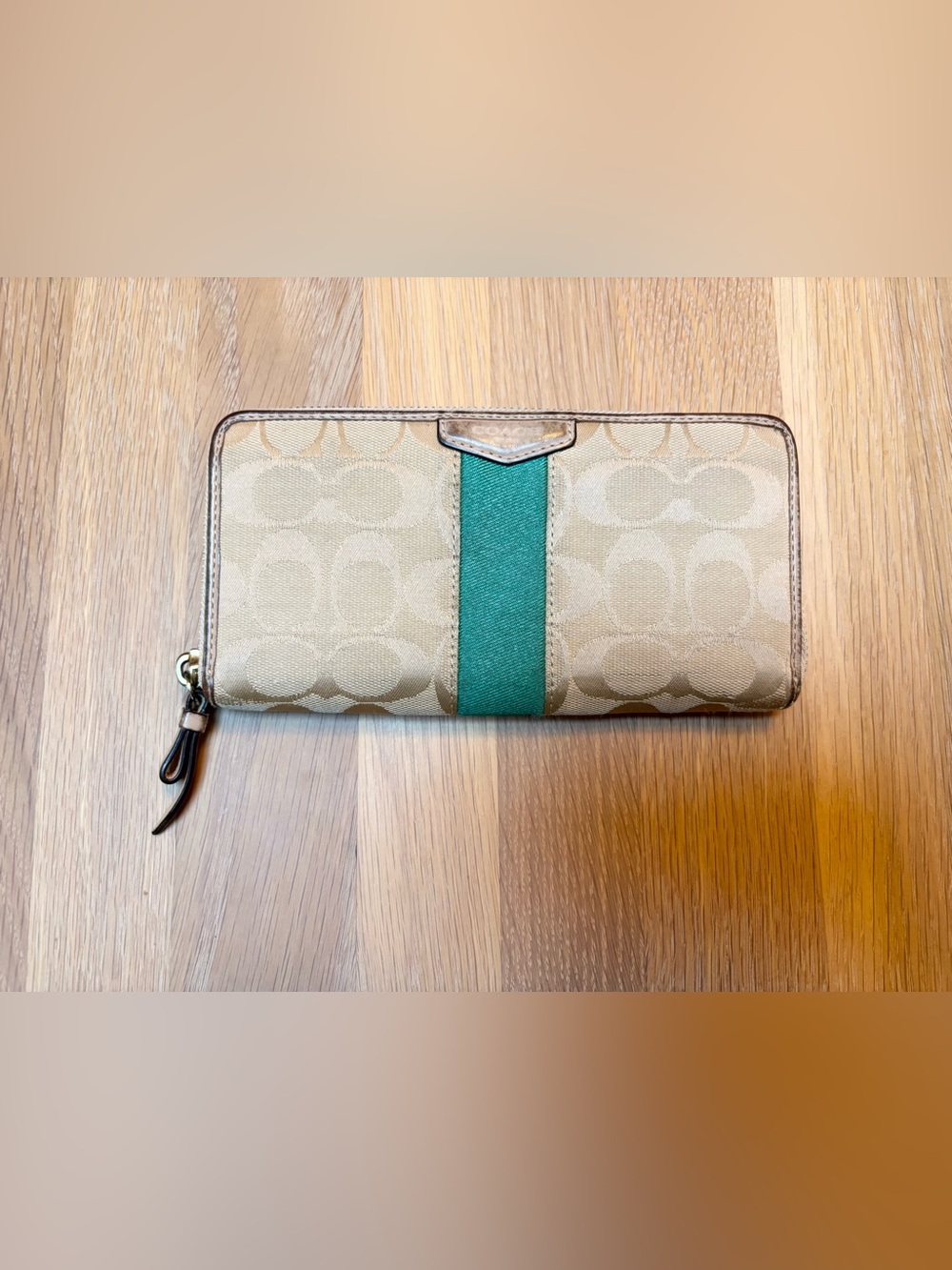 Coach Beige Signature Zip Wallet with Green Center Stripe